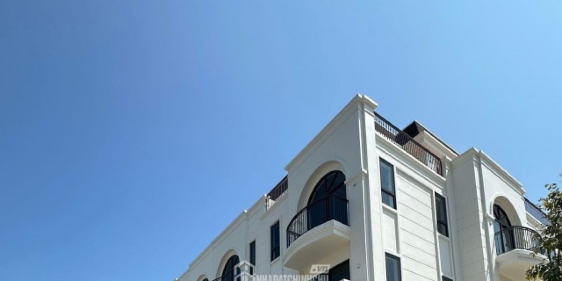 NHÀ PHỐ HOÀNG GIA VCN